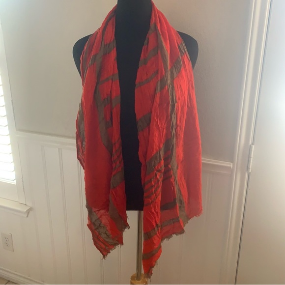 Bold red and brown scarf lightweight dress up your jeans and top add this scarf - Picture 2 of 4